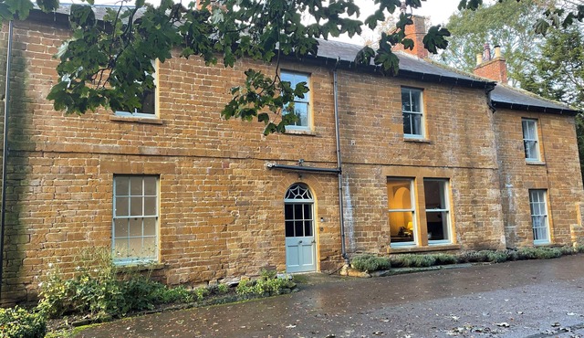 A quiet country retreat in a listed property. Explore and relax.