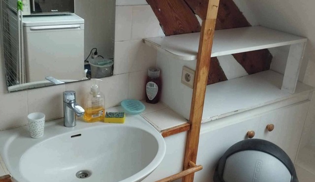 Agréable petite chambre à proximité du Walibi