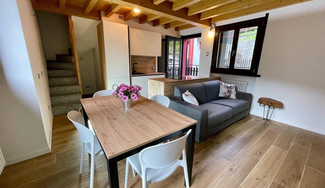 “Alpine Dream” Apartment in Valmalenco with Mountain Views and Private Garage