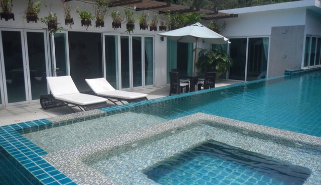 Amazing Ocean View Penthouse With Private Pool And Elevator