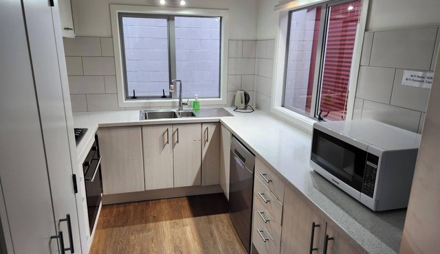 An Amazing Inner City 4-Bedroom House with Two Carparks in Wellington