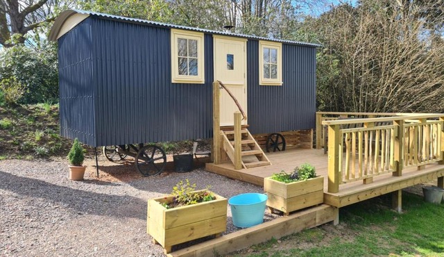 annes hatch hut