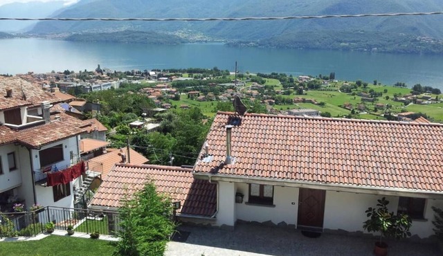 APARTMENT 1 BEDROOM WITH A FANTASTIC VIEW OF LAKE COMO