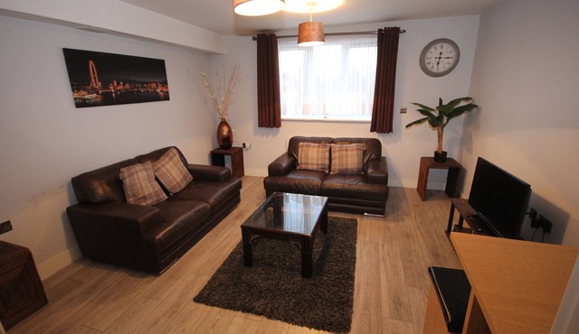Apartment 3 - Holden Court