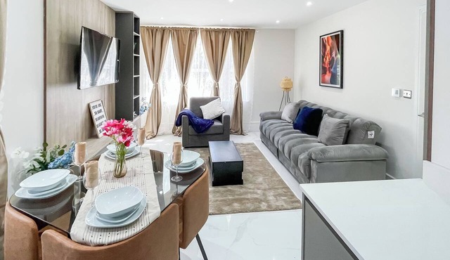 Apartment 4 - UK51649