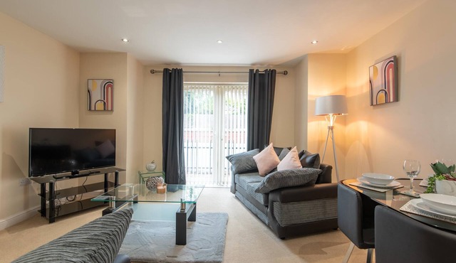 Apartment 8 - 2 Bedrooms - Sleeps 4