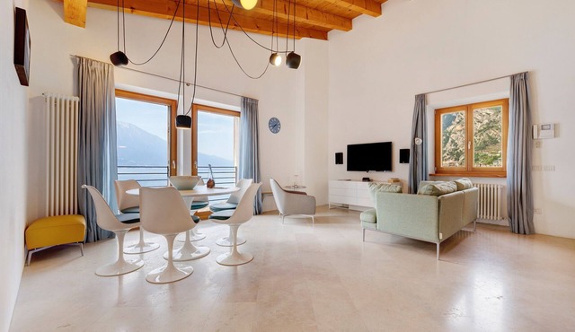 Apartment 'Antea' with Lake View, Wi-Fi and Air Conditioning