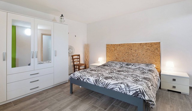 Apartment 'Bambù' with Private Garden, Balcony and Wi-Fi