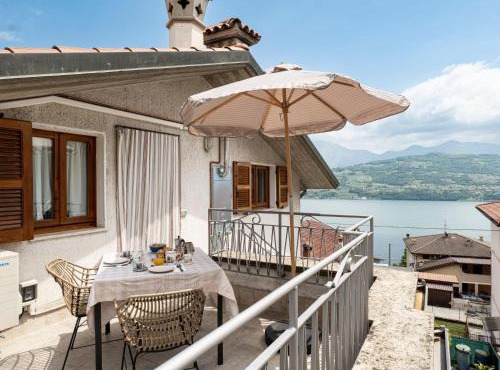Apartment Gioia del Verde - Raum- Terrasse und Seeblick by Interhome