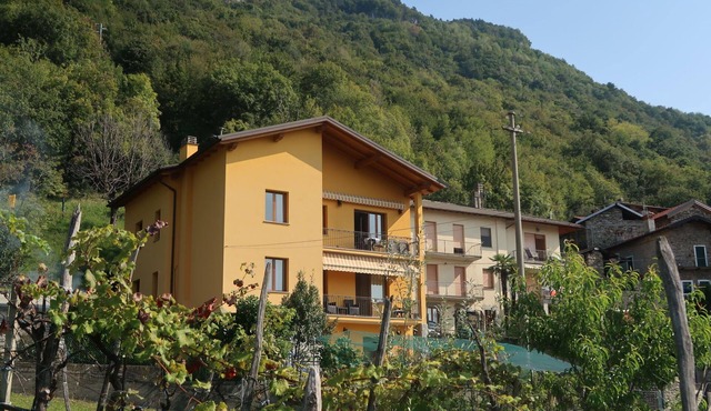 Apartment Gialla by Interhome