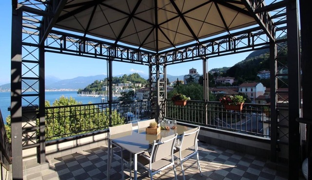 Apartment “Maison Vittoria Lago Maggiore” with Lake View, Terrace & Wi-Fi