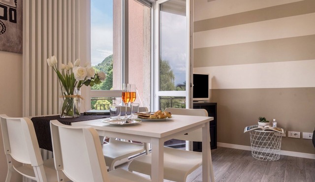 Apartment "Maison Bibi Lago Maggiore" with Mountain View, Lake View & Balcony