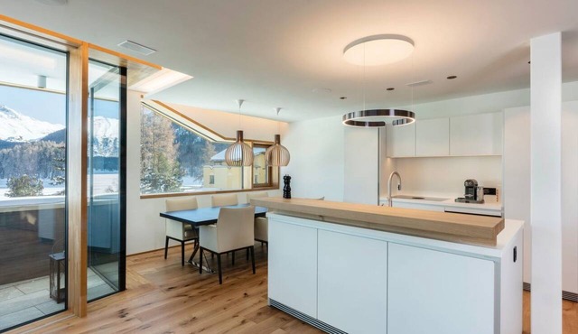Apartment Mira Lej - Top Wohnung mit Traumaussicht in St. Moritz by Interhome