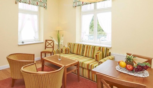 Apartment on the Baltic Sea with terrace-like balcony in a sunny south-west location