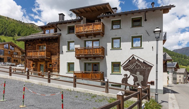 Apartment 'Sun Mountain Planet Suite House' with Mountain View, Wi-Fi & Balcony