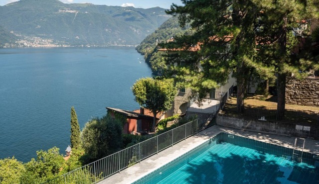 Apartment with pool and park! Lake View!