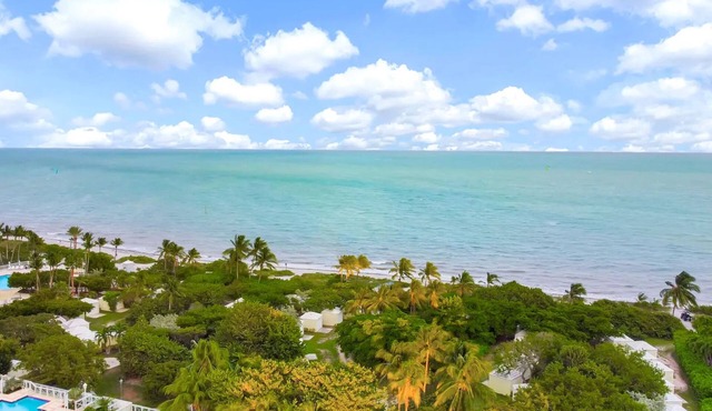 Apt at Ritz Carlton Key Biscayne Miami