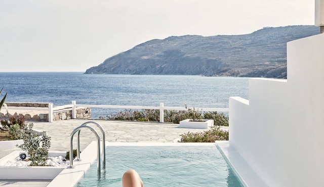 Archipelagos Hotel