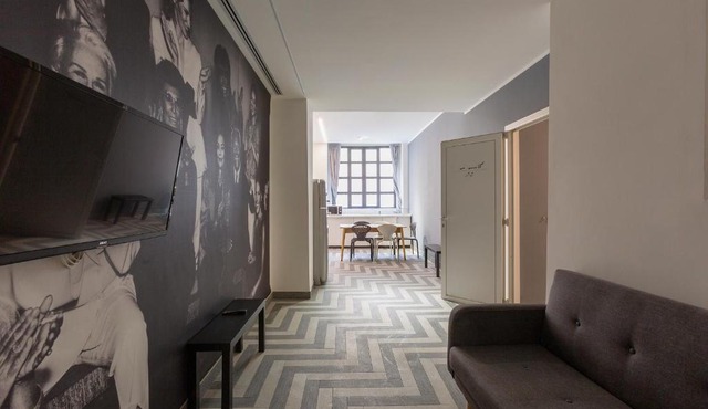 Armani House, SUPERIOR apartment in CITY CENTER