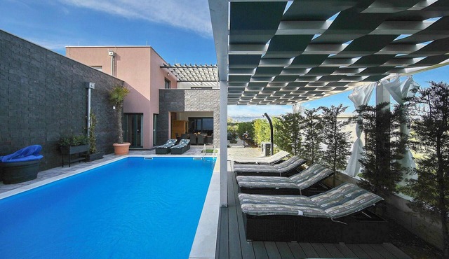 Awesome home in Nin with sauna