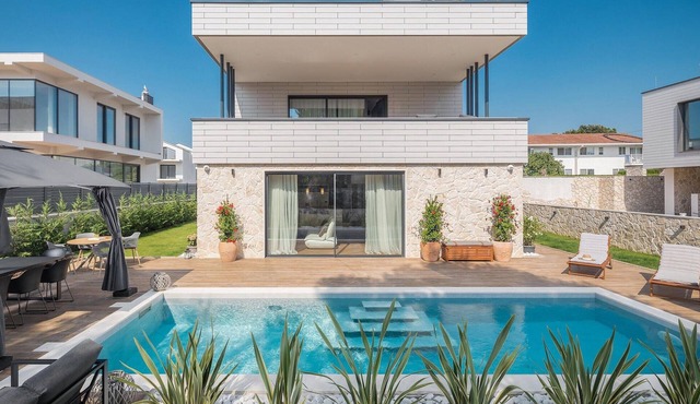 Beach front home in Porec