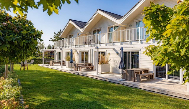 Beach house with large Garden, family friendly clos to the baltic sea