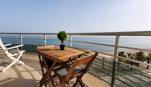 Beachfront penthouse with amazing views