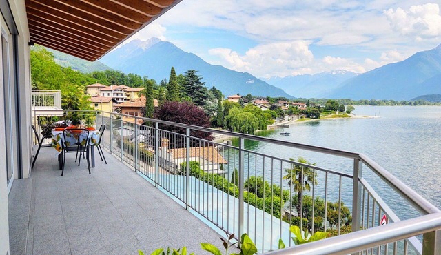 Beautiful apartment for 4 people with WIFI, A/C, TV and balcony