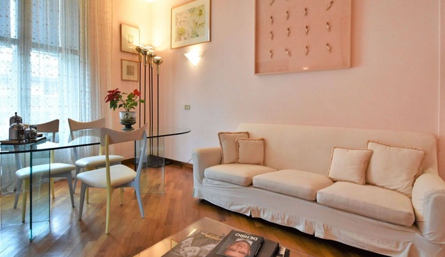Beautiful apartment for 2 people with WIFI, A/C, TV, balcony and parking