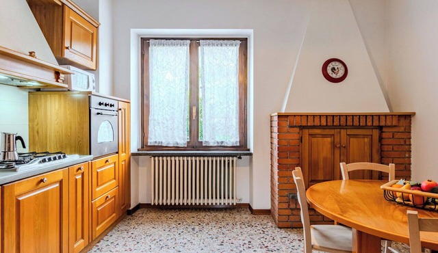 Beautiful apartment for 6 guests with WIFI, TV and terrace