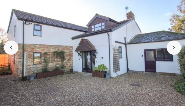 Beautiful Farmhouse set in Lincolnshire countryside