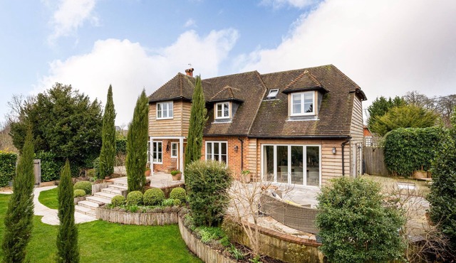 Beautiful Village Country House, in Historic Old Basing with secluded garden