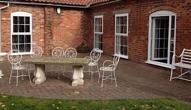 Beautifully Converted Barn Conversion With 2 Bedrooms Sleeping 4 People