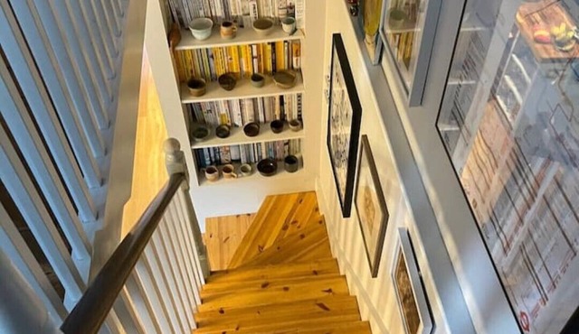 Beautifully sunny Victoria Park townhouse.