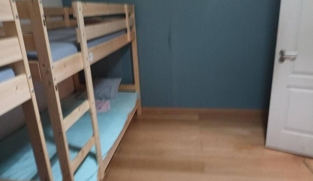 Bed 18 in a 6-bed mixed dormitory room