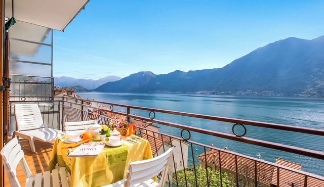 Bella Lake View, Colonno, Italy