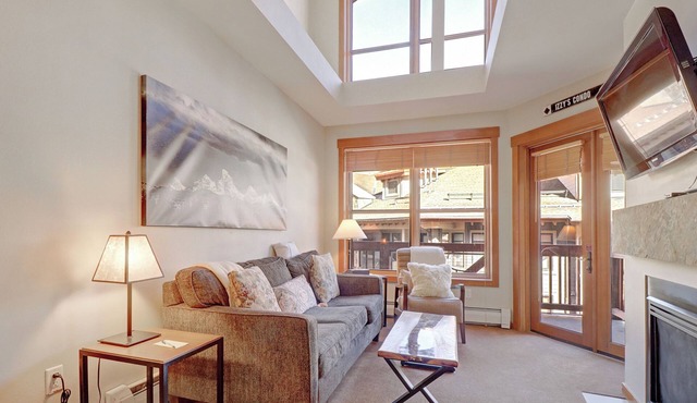 Best Mountain Location, Amazing View, Hot Tub, True Ski-In/Ski-Out - CO406
