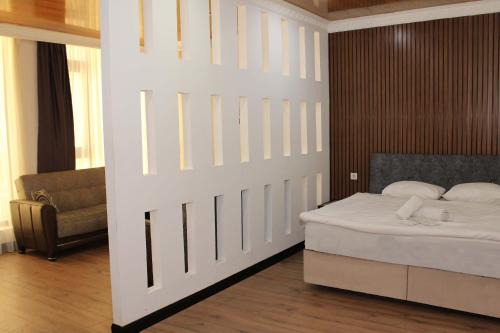 biglife hotel