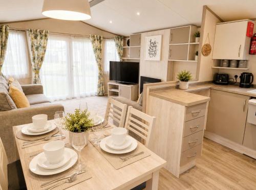 Billing Aquadrome- Bird Lake Pastures Holiday Caravan Sleep 6