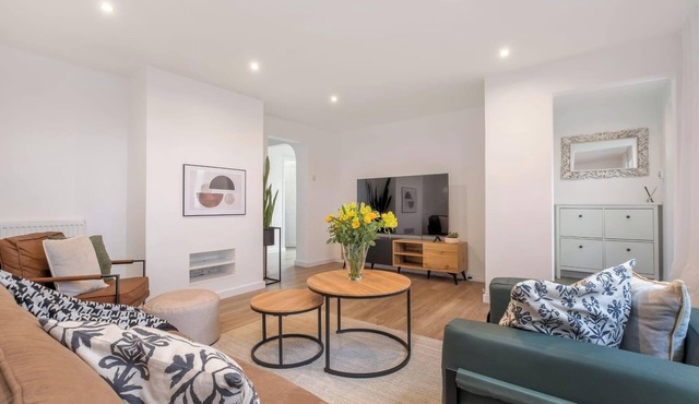 Bluebell House - Sleeps 5 - Garden - Parking