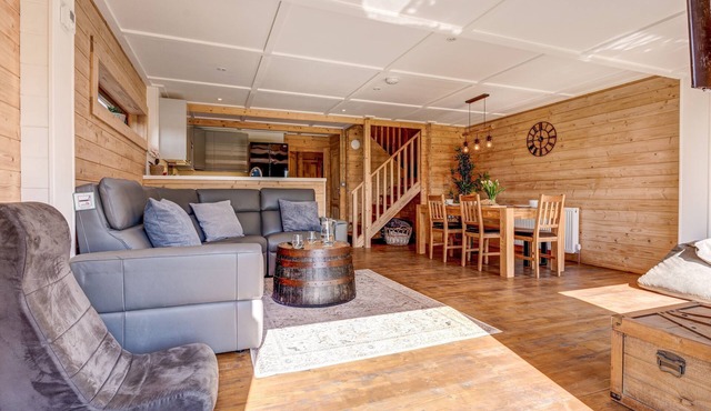 Bluebell Lodge | The Ridgeway Holiday Let | 3 Beds & Sleeps 6