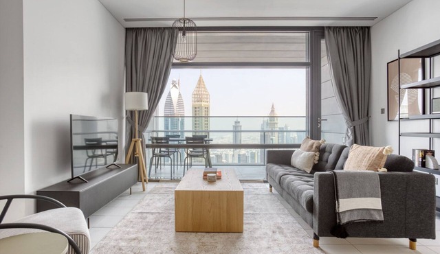 Blueground | DIFC, pool, nr Dubai Aquarium