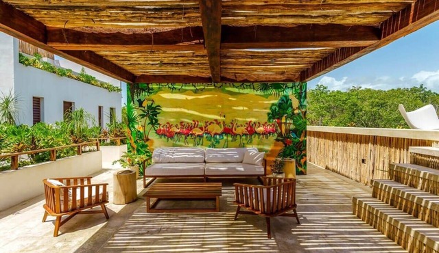 Boho-Chic Condo: Rooftop Pool, Jungle Views,