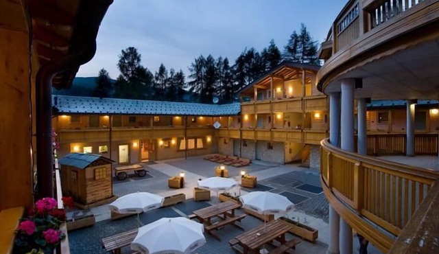 Boscone Suite Hotel