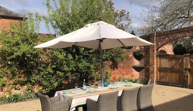 Boutique Luxury Barn sleeps 2-6
