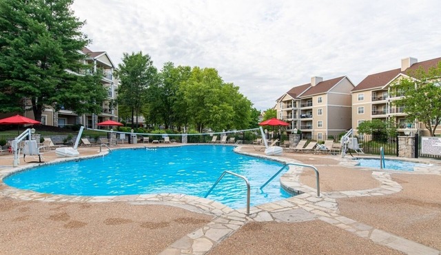 Branson | Ozark Family Escape | Pool & Golf | 2BR Condo