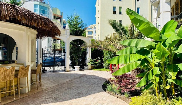 Bratanov Harmony Suites Dream Island Apartments