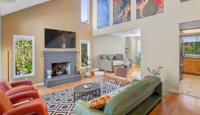 Bridging the Gorge & City: Your Cozy Home!