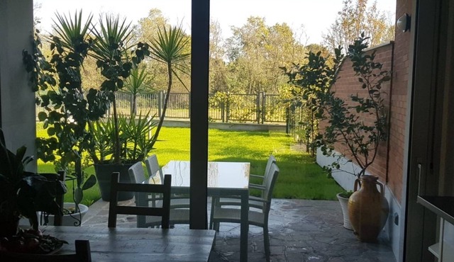 Bright apartment with garden San Bovio [near Linate M4].