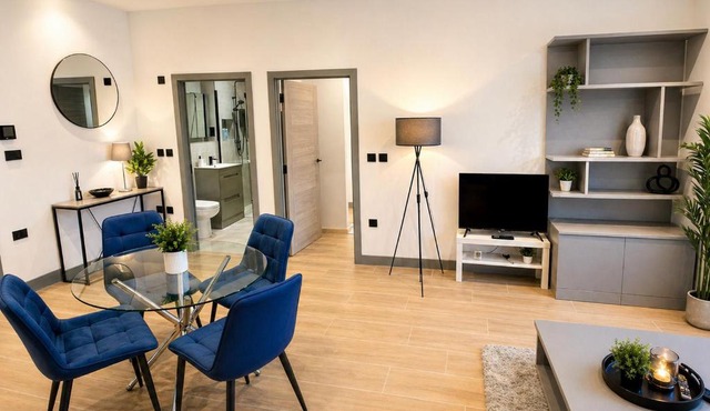 Bright Finchley Apartments - Perfect for Business & Leisure